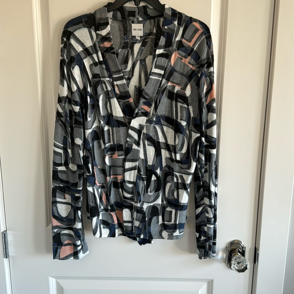Nic and Zoe lightweight cardigan, size large
